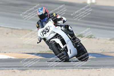 media/Oct-05-2025-CVMA (Sun) [[beeef4f201]]/Race 10-Formula Lightweight Twins Shootout/